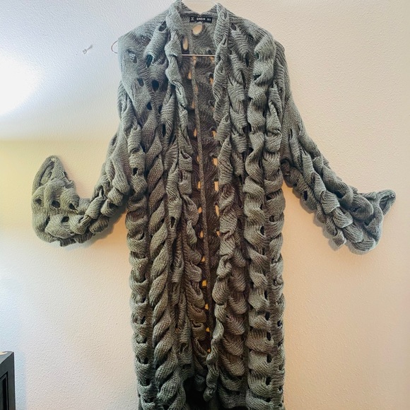 Unique Grey Sweater Cardigan - Picture 7 of 9